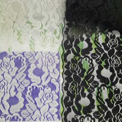 Puntilla de lycra. 15 cm x 20 yd