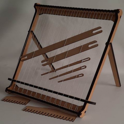 Telar tapiz de mesa c/soporte y acc35*45