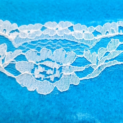 Puntilla de nylon 5cm x 20yd