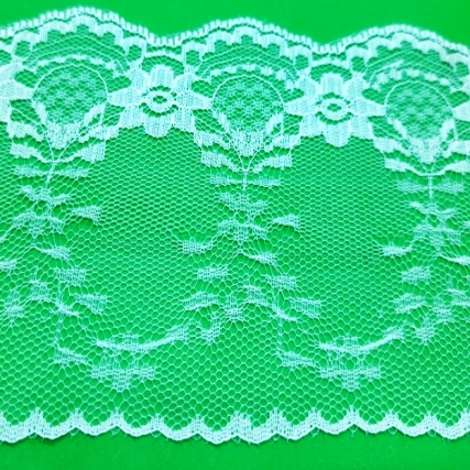 Puntilla de nylon 9 cm x 20 yds