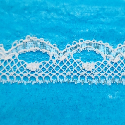 Puntilla de nylon 2.5 cm x 20 yd.