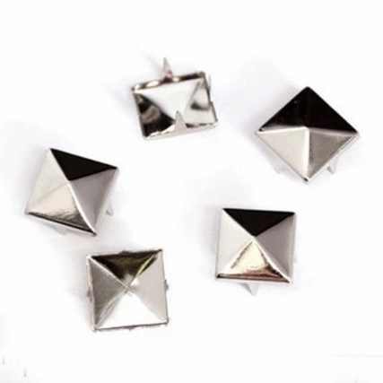 Tacha piramide mini(5 mm) x 200 unid