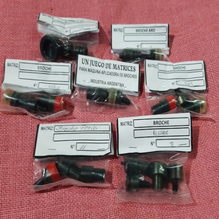 Matriz broche perla nro 11 x unid