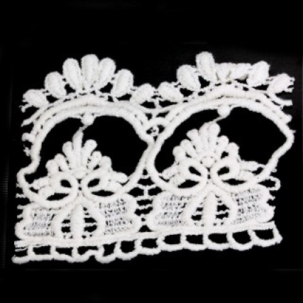 Guipure alg. 93mm blanco corazon x 15 yd