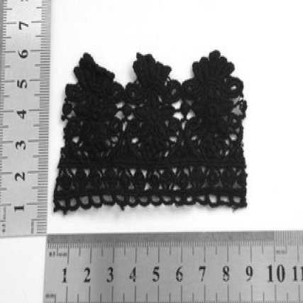 Guipure alg. 5.5cm negro flor colg. x 15