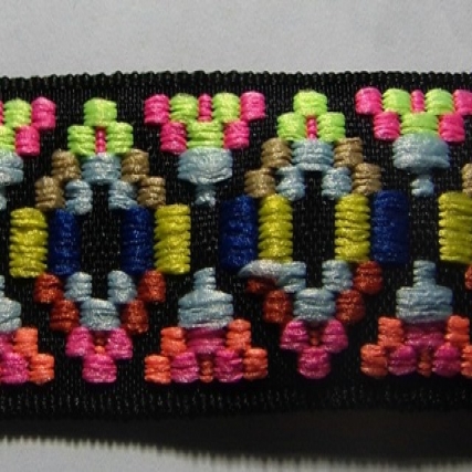 Galon bord. 25mm x 10 mt rombos multic.