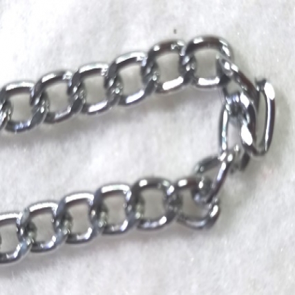 Cadena de aluminio mediana(8*6mm) x 10mt