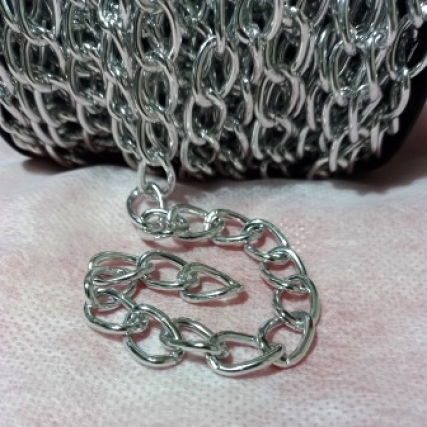 Cadena de aluminio 20*10mm x 20 mts